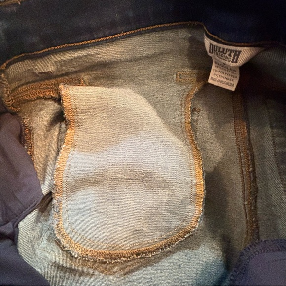 Duluth Trading Co Women’s Size 8 Skinny Dark Blue Jeans with Secret Pocket - Picture 12 of 13